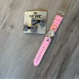 NWT vintage hair clips and wristwatch. Y2K era mallgoth hot topic.
